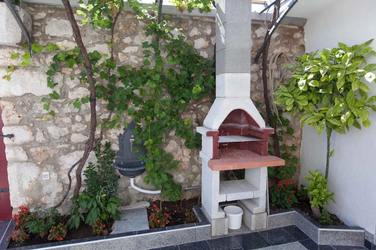 Holiday Home In Tribalj 33539 Tribalj (Primorsko-Goranska)